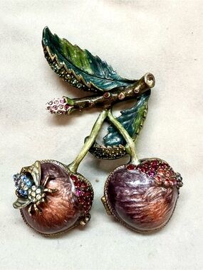 Rare Jay Strongwater Cherry Trinket Box